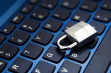 МОН просить пам’ятати про кібербезпеку на онлайн уроках