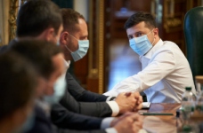 В Офісі Президента обговорили роботу літніх таборів