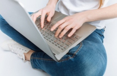 МОН надало вишам поради з організації змішаного навчання