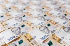 Уряд оприлюднив графік підвищення мінімальної зарплати