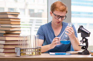 У МОЗ знизили прохідний бал для студентів-медиків