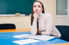 Профспілка засуджує заяву про «зайву» чисельність вчителів