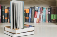 Школи отримали 60% підручників для 3 класів