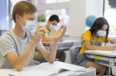 Гриневич: освіта потребує інвестицій для початку навчального року