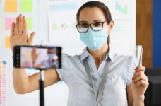 Профспілка пропонує захистити освітян на час COVID-19