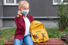 Чи потрібно дітям носити маски?