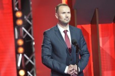 Шкарлет розповів де візьмуть кошти на маски