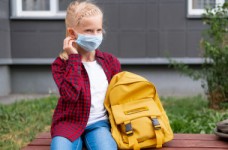 Дві столичні школи переведені на дистанційне навчання