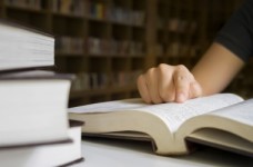 Виші не можуть просто видавати дипломи, - секретар РНБО