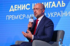 В уряді думають, коли підвищувати зарплату вчителям