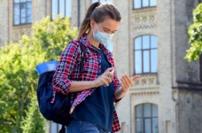 До червоної зони віднесено 37 міст та районів. Київ - помаранчевий