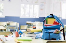 72% українців вважають, що навчання має відбуватись традиційно