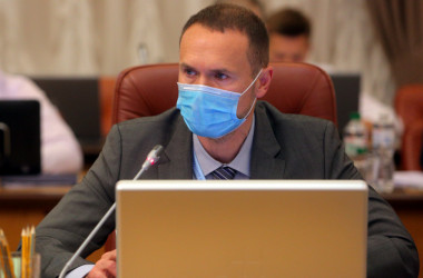 Депутати у п'ятницю хочуть послухати думки Шкарлета 