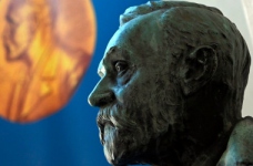 Хто й за що отримав Нобелівську премію в буремному 2020