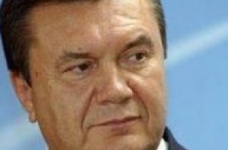 Президент: нам не треба політизувати життя дітей