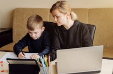 Чи мають усі школи перейти на дистанційне навчання?