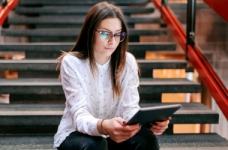 Київ відмовиться від паперових шкільних журналів