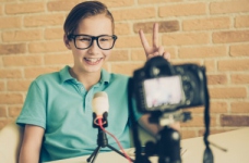 Учнів запрошують на конкурс відеопромов