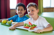 Школам роз'яснили, як здійснювати закупівлі у сфері харчування