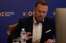 Очільник МОН дорікнув голові профільного комітету ВР