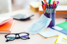 МОН рекомендує оголосити канікули у школах під час локдауну