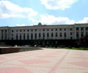 Звільнений міністр освіти Криму поки залишається на посаді