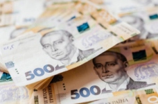 Уряд досі не ухвалив постанову про підвищення зарплат