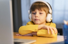 Огляд ноутбуків і планшетів для навчання школяра