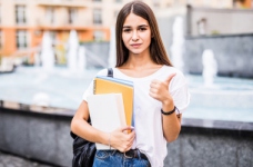 250 найкращих випускників отримуватимуть по 120 тисяч грн