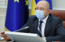 Уряд планує підняти зарплати до рівня Польщі в 2030 році