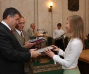 Найкращі студенти Харківщини отримали іменні стипендії