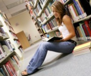 У Львові для шкільних бібліотек закупили книги на 200 тис. грн