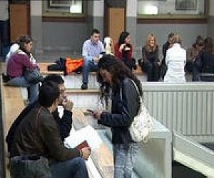 Студенти не "горять" співпрацювати з МВС