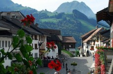 Швейцарія: зірки обирають готельний менеджмент