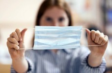 В Україні ще на три місяці продовжать карантин