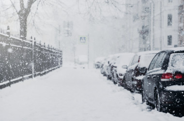 У Києві через негоду закривають школи та садки