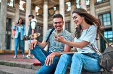 Чи потрібна в Україні така кількість вишів, як сьогодні?