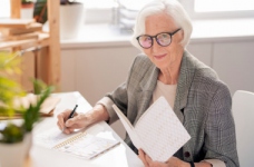 ВР розгляне питання про контракти вчителів-пенсіонерів