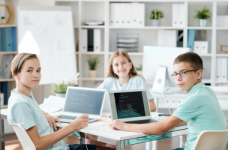 Чи потрібно вивчати фінансову грамотність у школі?