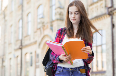 У МОН роз’яснили, як заповнити документи про вищу освіту