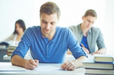 20% українців обрали б здобуття вищої освіти за кордоном