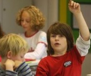 До 1 вересня п'ятиліток не забезпечать викладачами та підручниками?