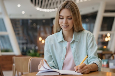 Педагоги можуть отримати гранти на проєкти у сфері освіти