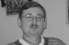 Ю. Латиш: хочеш бути вченим – живи на зарплату вченого