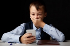 Як школа може захистити дітей від онлайн-насильства?