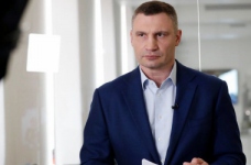 Кличко заявив, що директори шкіл у Києві заробляють 30 тисяч