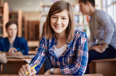 Поріг ЗНО з української мови і літератури склав 27 тестових балів