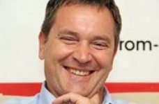 Колесніченко вимагає захистити права російськомовних школярів