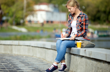 Уряд зменшив замовлення на підготовку юристів на 30%