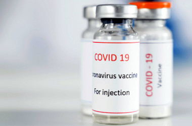 Вакцинованим українцям можуть послабити обмеження